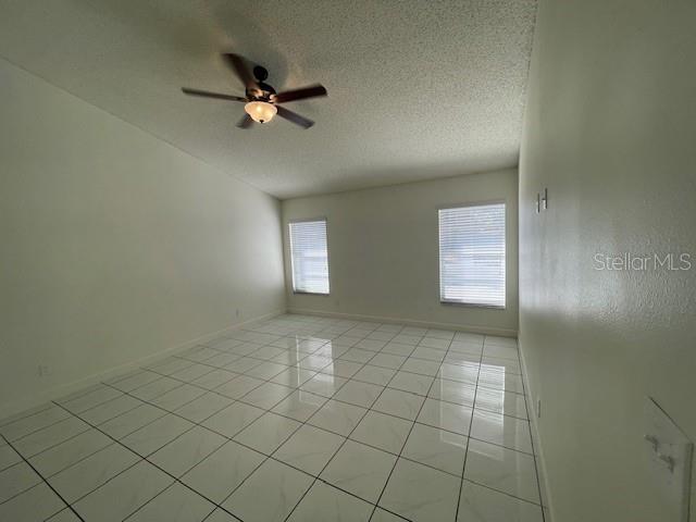 7001 N CLARK AVE, TAMPA, FL — photo 6