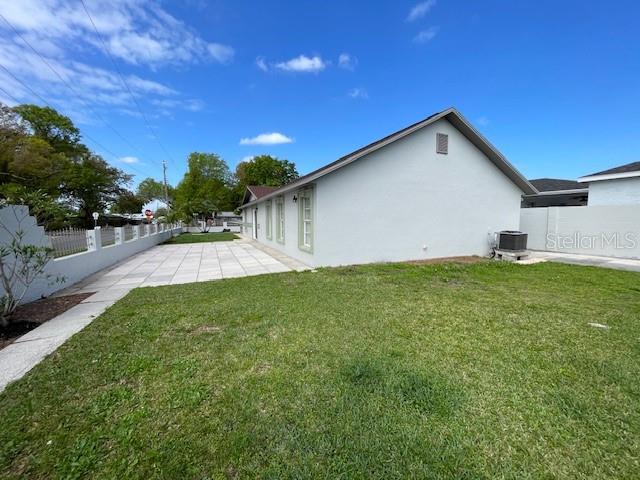 7001 N CLARK AVE, TAMPA, FL — photo 18