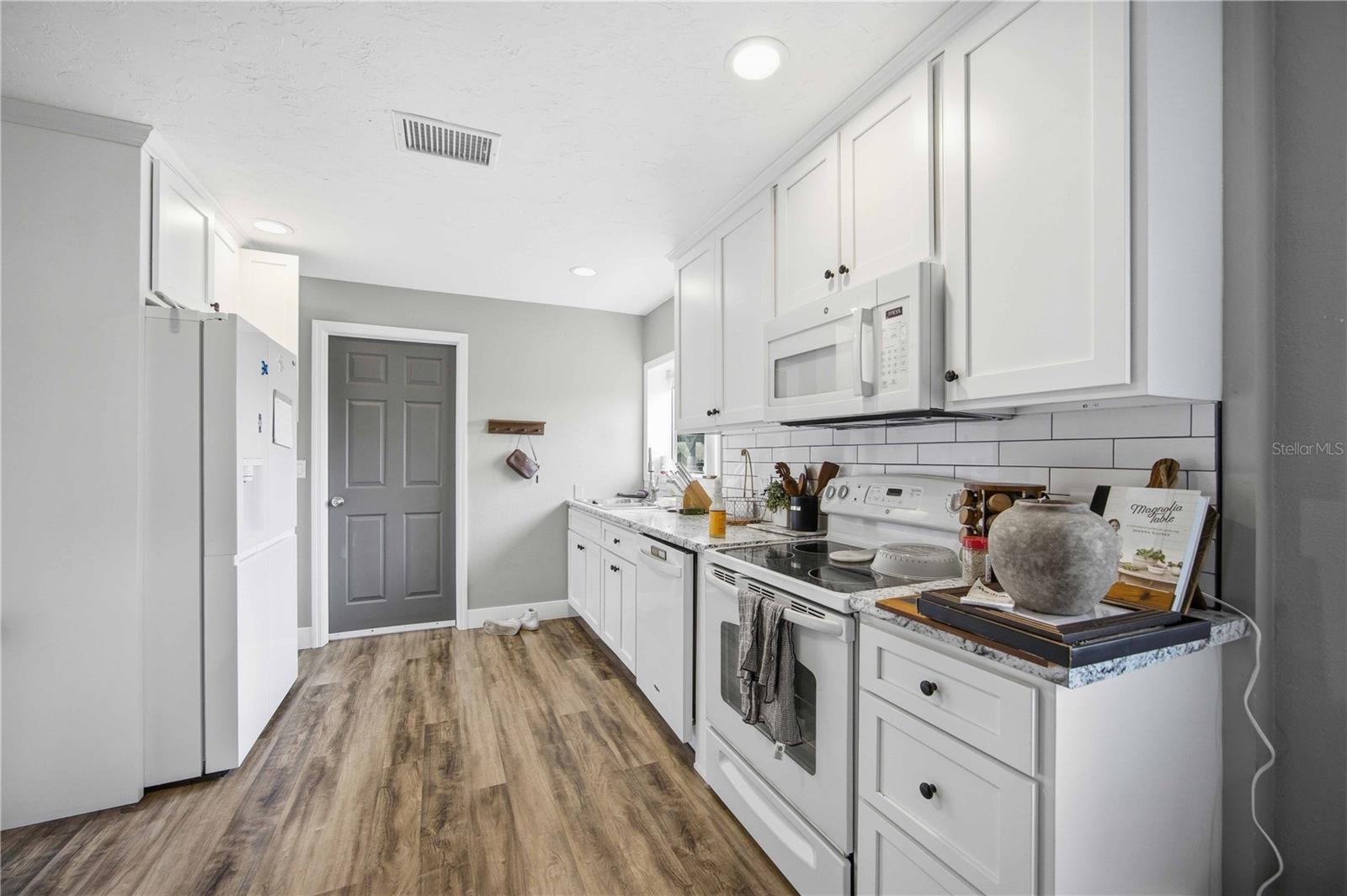 16031 WINBURN DR S, SARASOTA, FL — photo 31