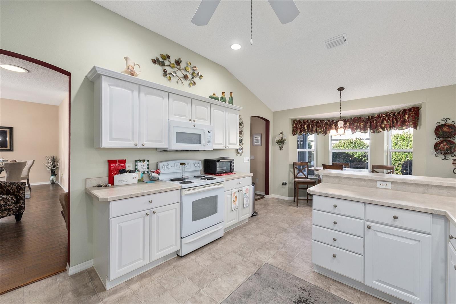 624 FAYETTE CT, THE VILLAGES, FL — photo 32