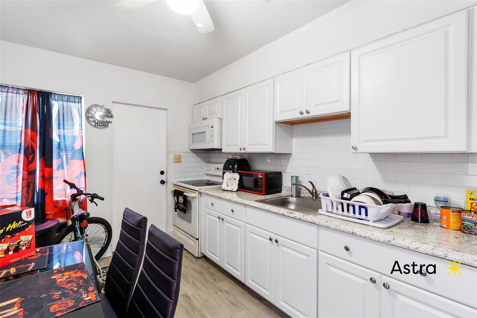 2350 GROVE ST S, ST PETERSBURG, FL — photo 2