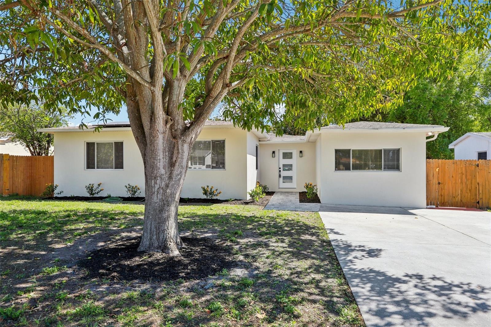 5010 8th AVE N, ST PETERSBURG, FL