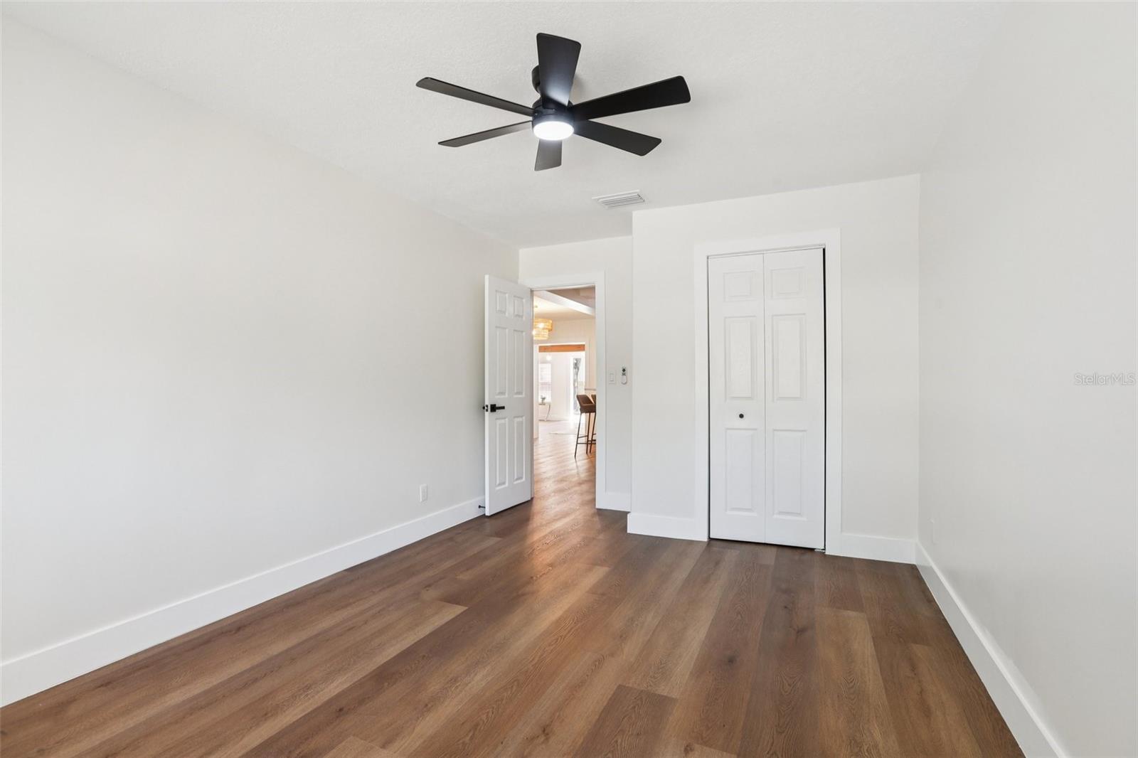 5010 8th AVE N, ST PETERSBURG, FL — photo 27