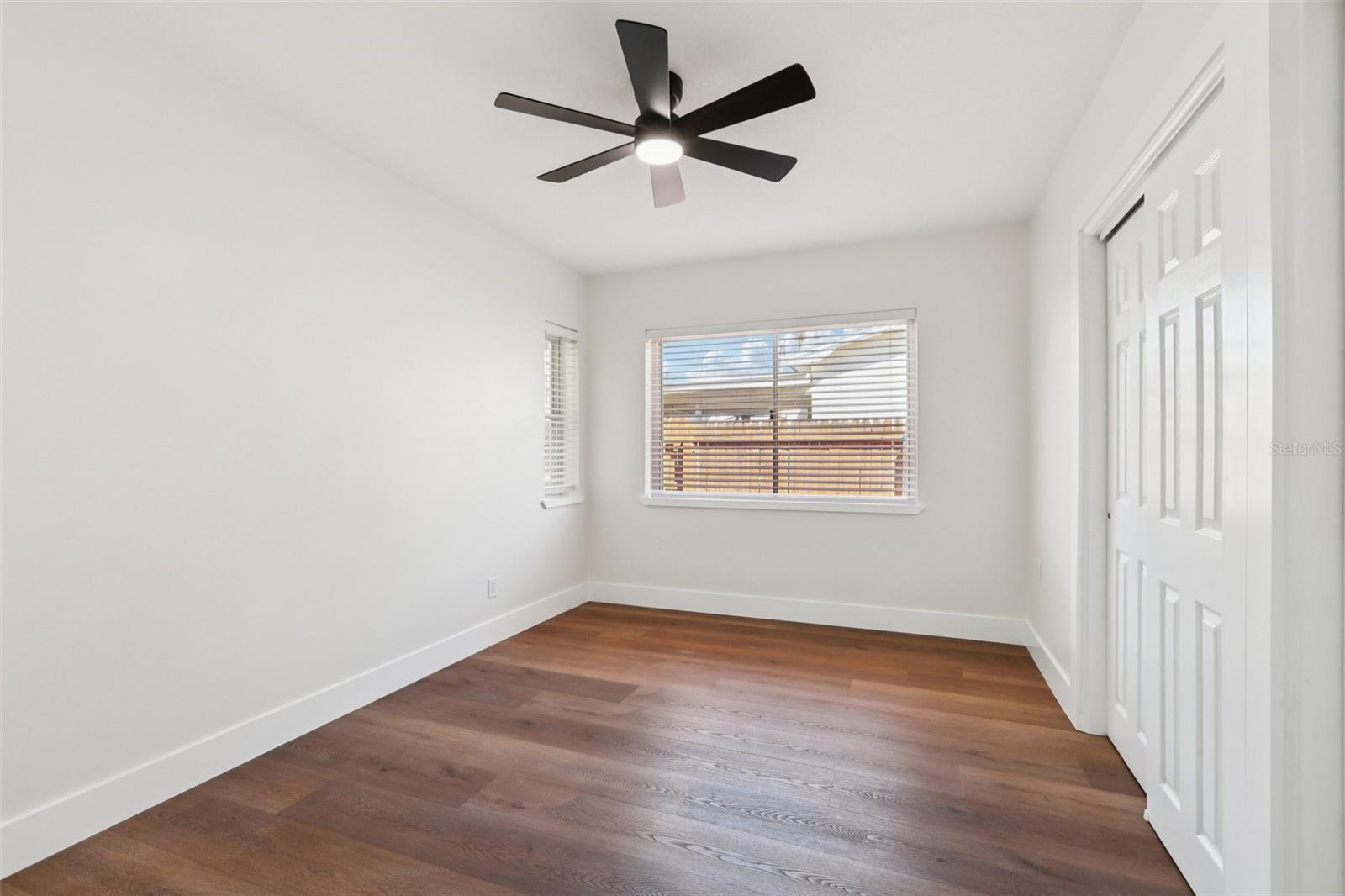 5010 8th AVE N, ST PETERSBURG, FL — photo 34