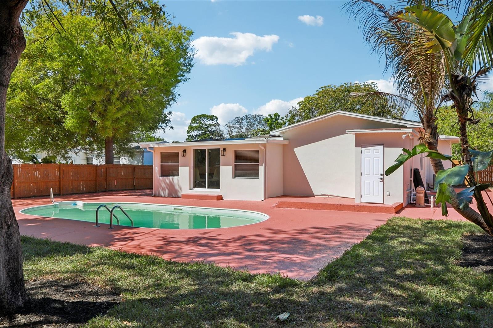 5010 8th AVE N, ST PETERSBURG, FL — photo 52