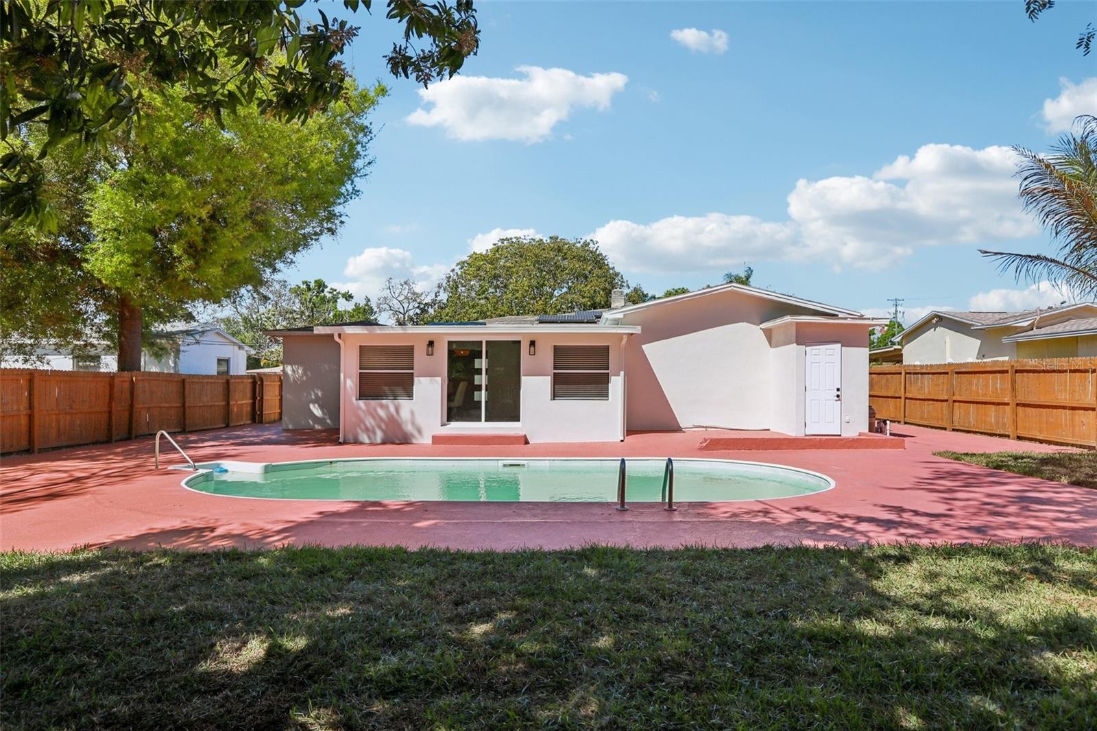 5010 8th AVE N, ST PETERSBURG, FL — photo 53