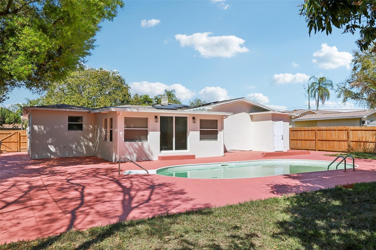 5010 8th AVE N, ST PETERSBURG, FL — photo 54