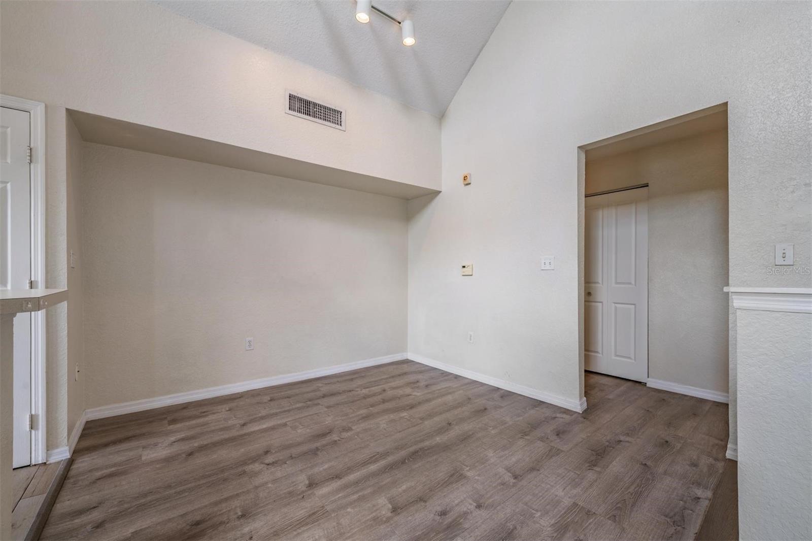 9846 LAKE CHASE ISLAND WAY, TAMPA, FL — photo 13