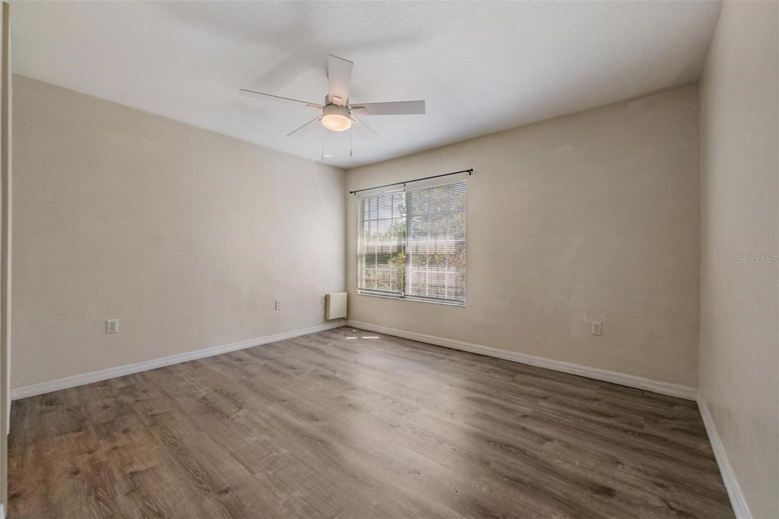 9846 LAKE CHASE ISLAND WAY, TAMPA, FL — photo 17