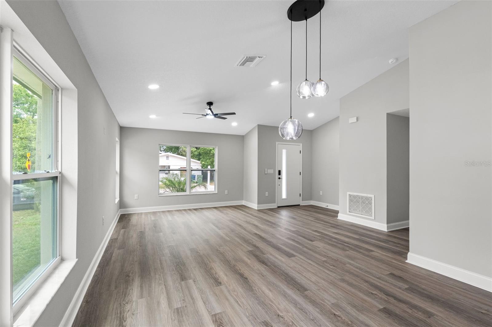 4209 E OSBORNE AVE, TAMPA, FL — photo 9