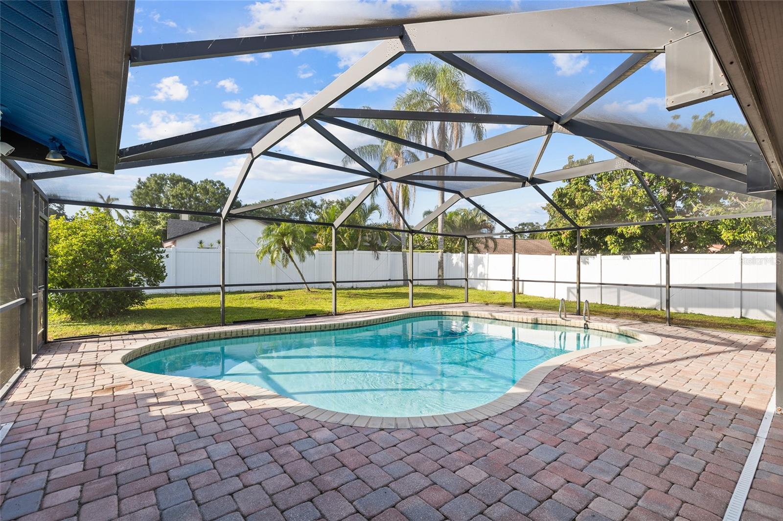 6713 LEEWARD ISLE WAY, TAMPA, FL — photo 25