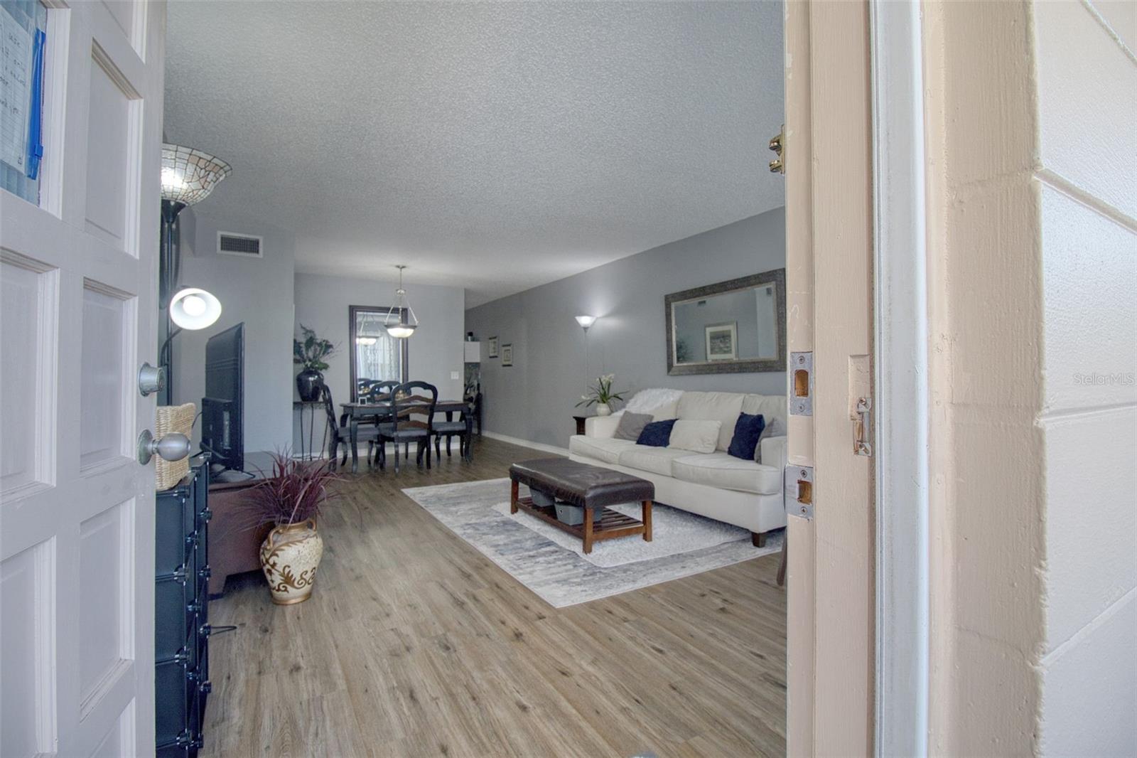 2436 RHODESIAN DR #32, CLEARWATER, FL — photo 4