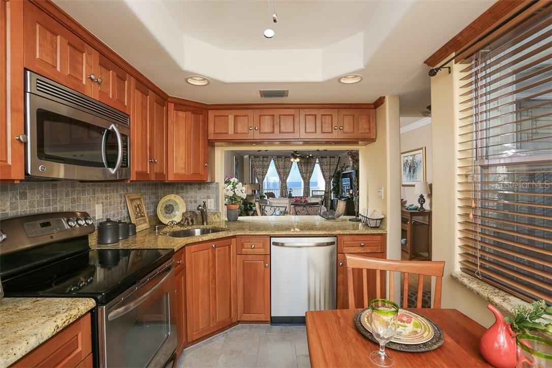 1770 BENJAMIN FRANKLIN DR #603, SARASOTA, FL — photo 9