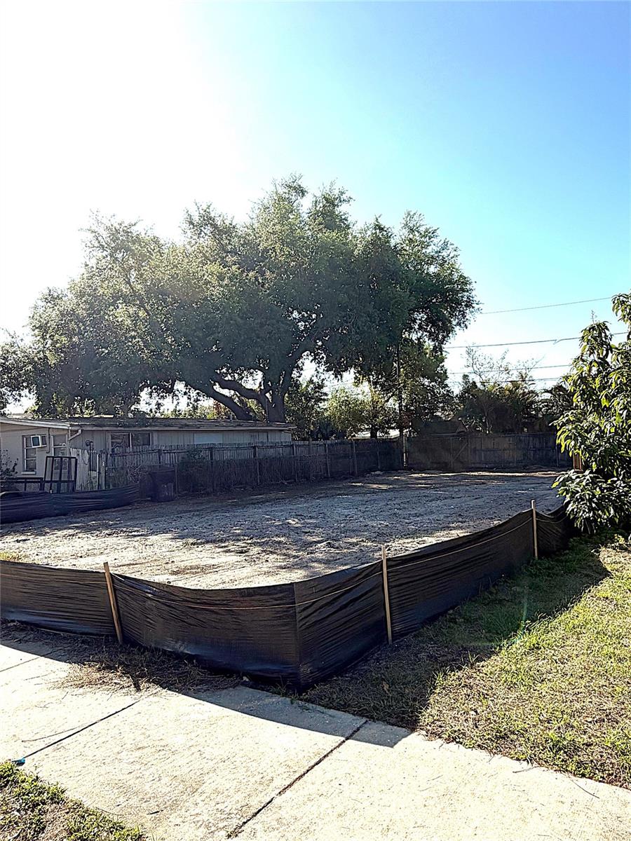2126 43RD AVE N, ST PETERSBURG, FL — photo 3