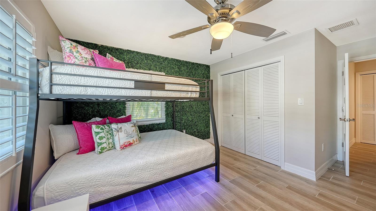 5231 SIESTA COVE DR, SARASOTA, FL — photo 37