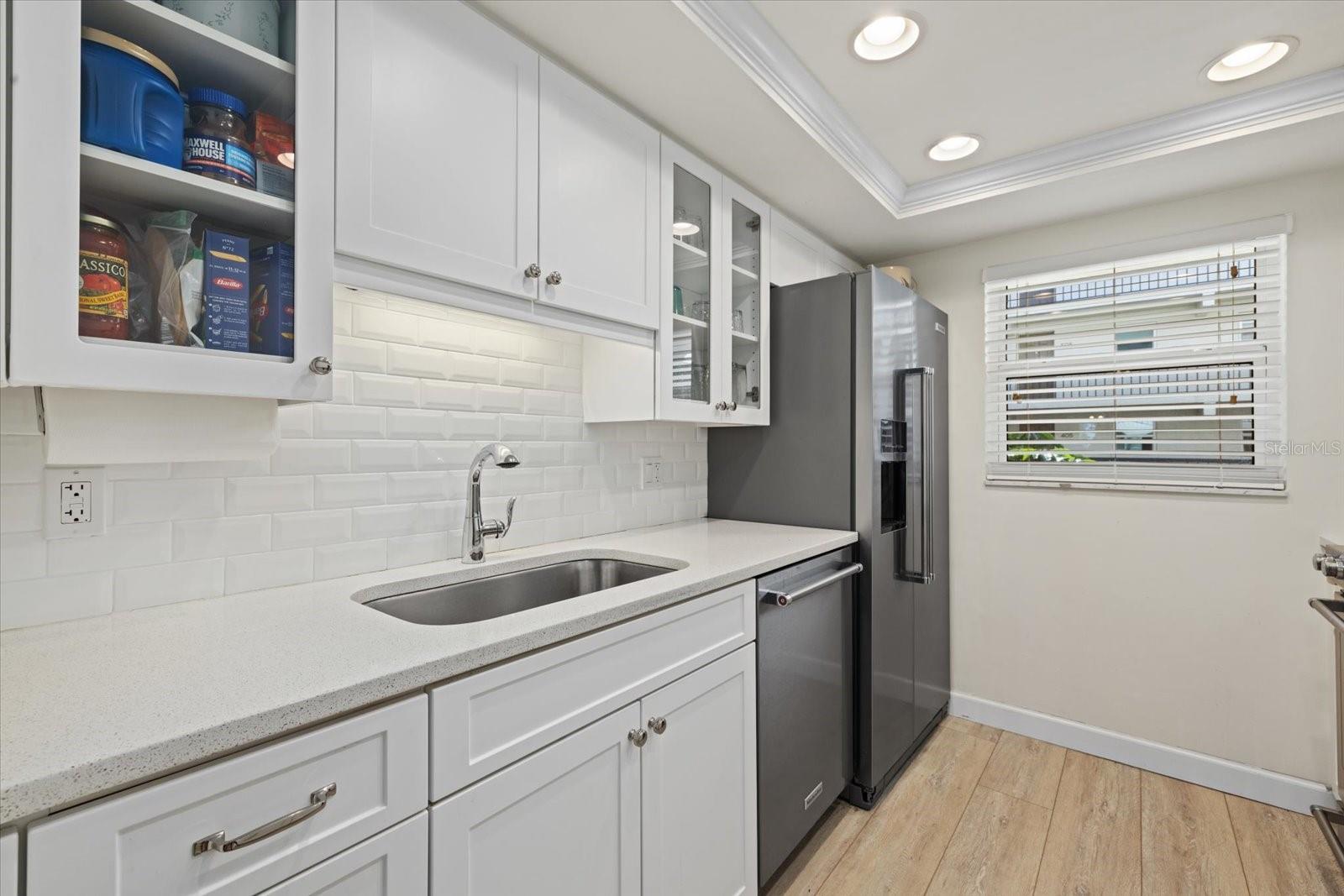 3240 GULF OF MEXICO DR #B402, LONGBOAT KEY, FL — photo 9