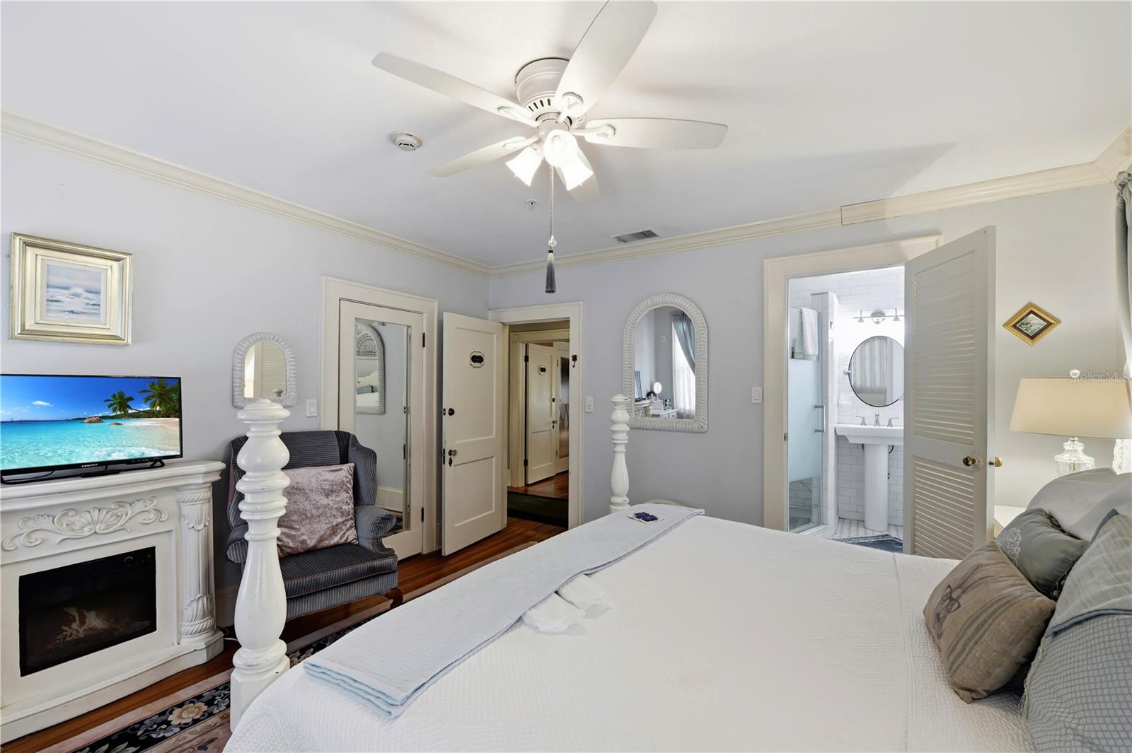 347 E 3RD AVE, MOUNT DORA, FL — photo 113