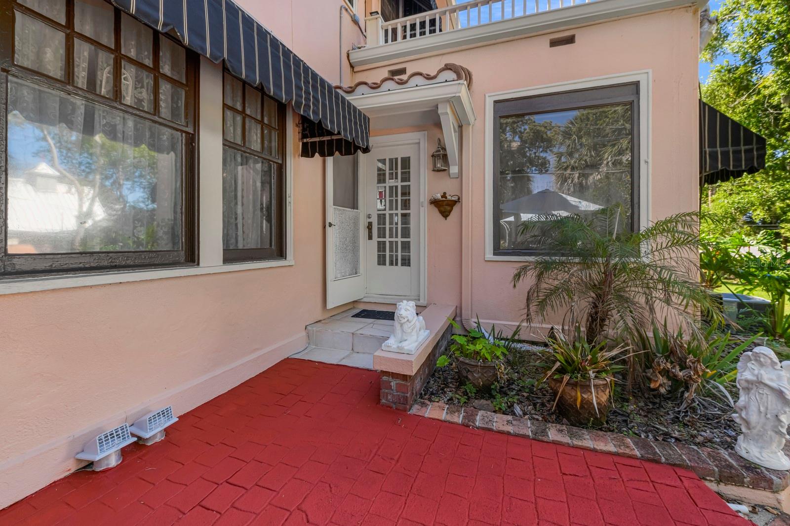 347 E 3RD AVE, MOUNT DORA, FL — photo 47