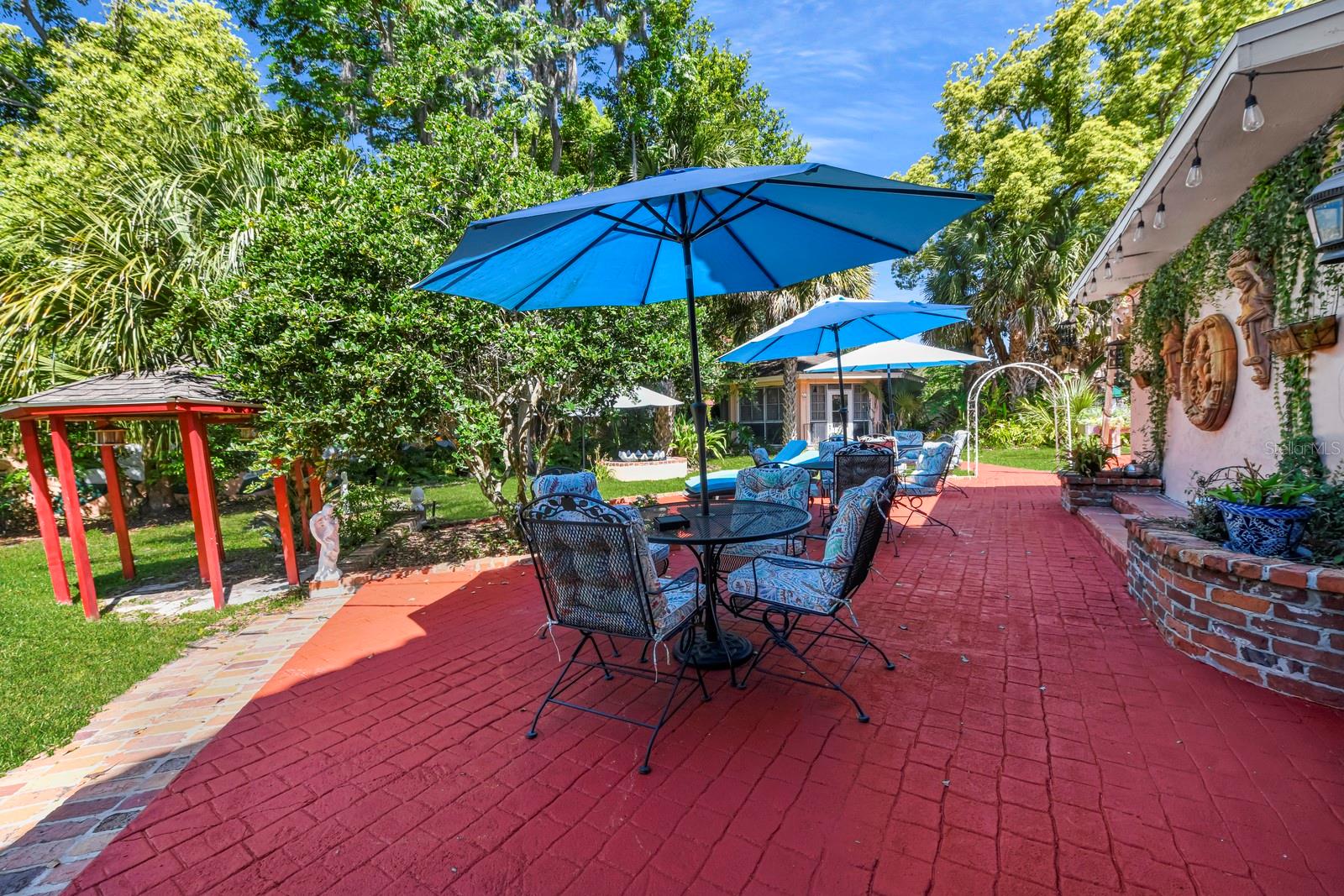 347 E 3RD AVE, MOUNT DORA, FL — photo 172