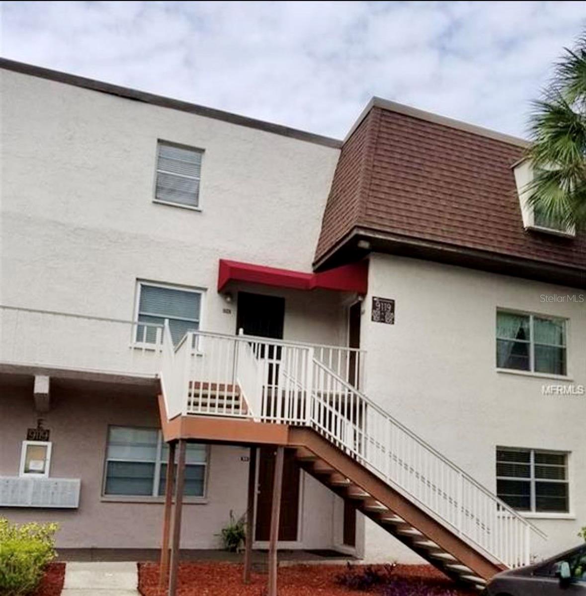 9119 TUDOR DR #E105, TAMPA, FL