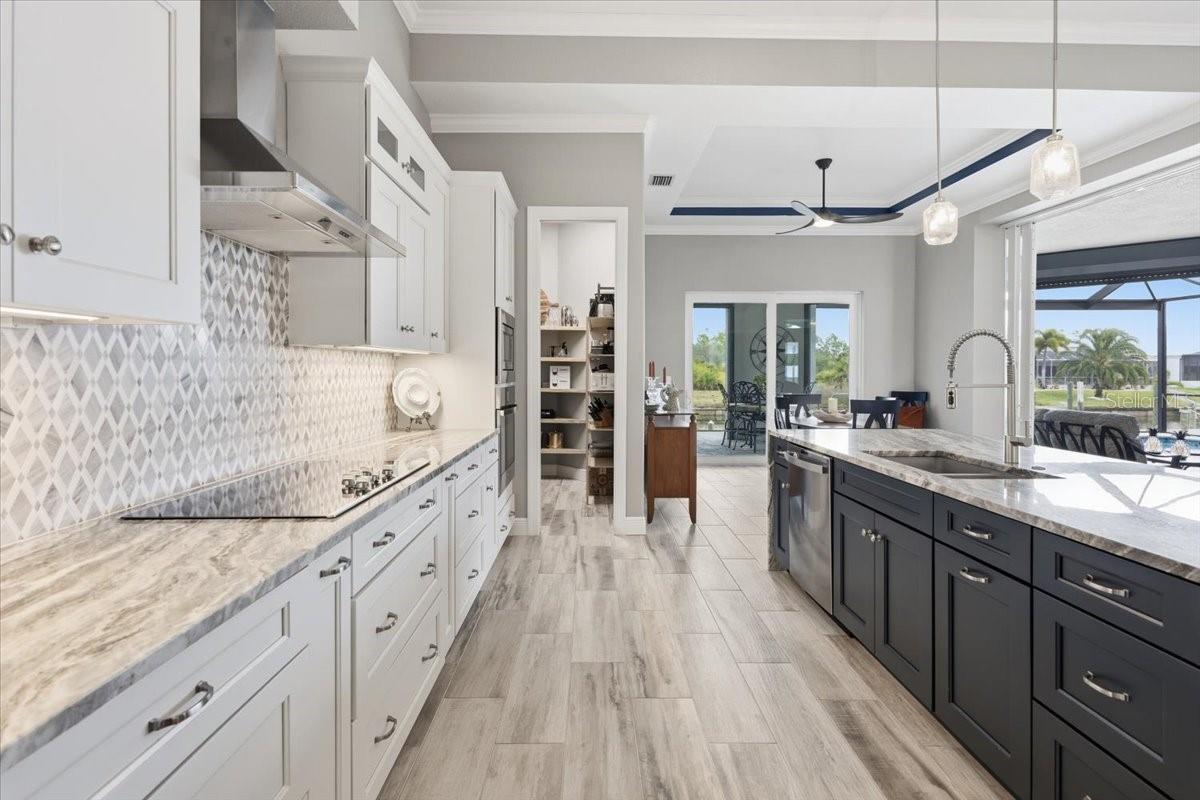 9214 MELODY CIR, PORT CHARLOTTE, FL — photo 11