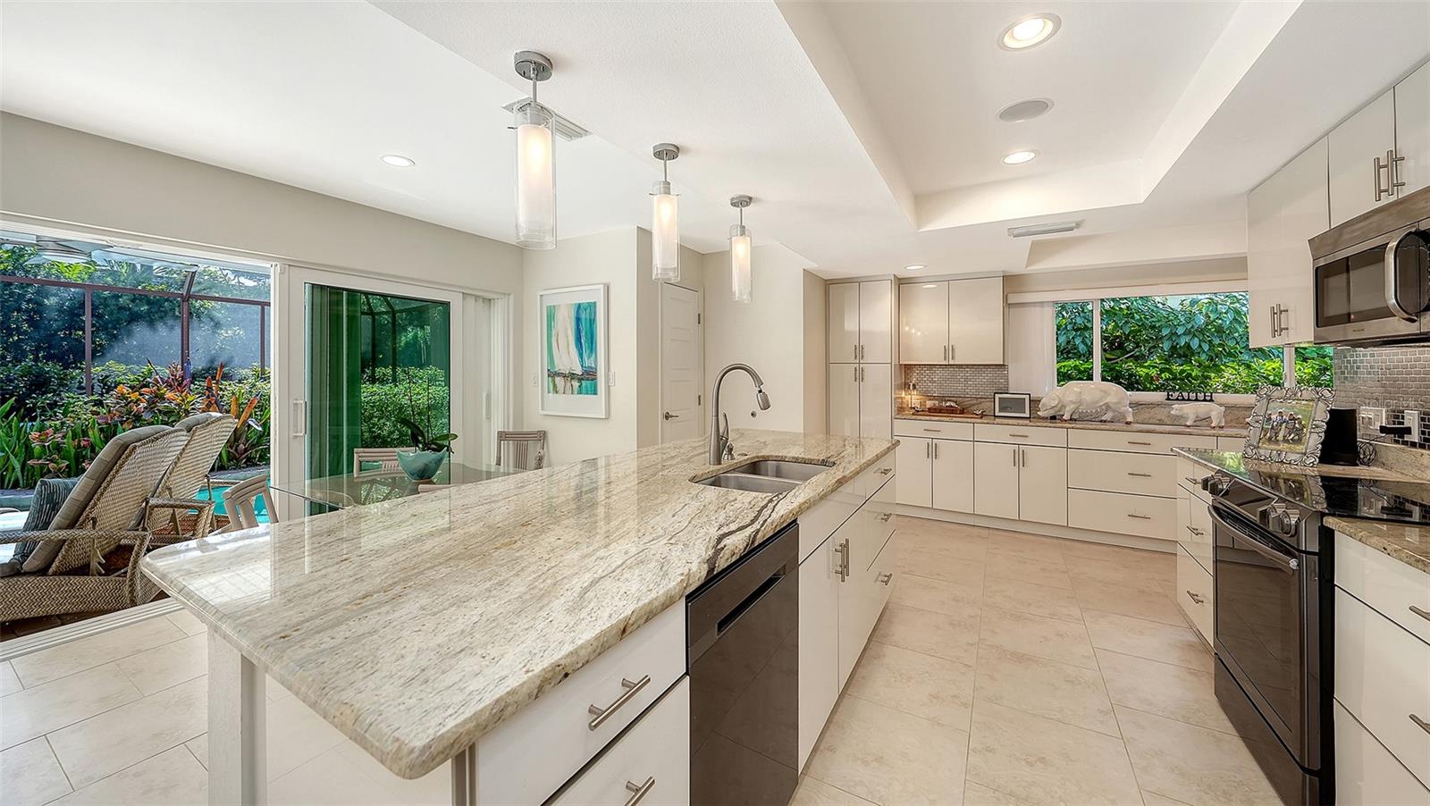 443 BIRD KEY DR, SARASOTA, FL — photo 24