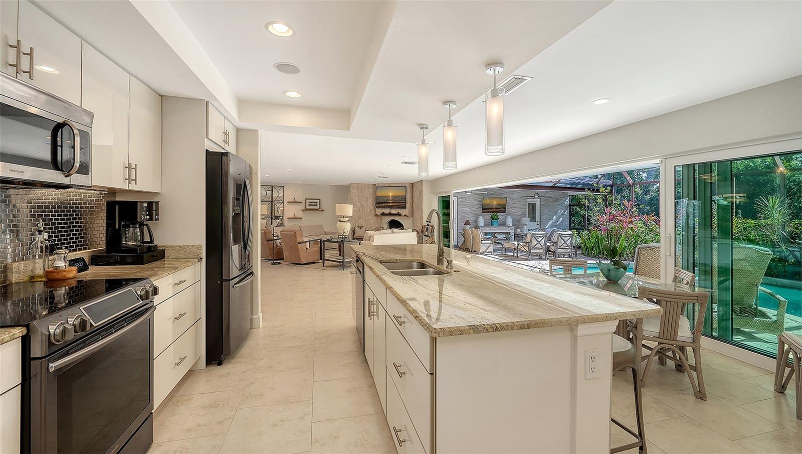 443 BIRD KEY DR, SARASOTA, FL — photo 25