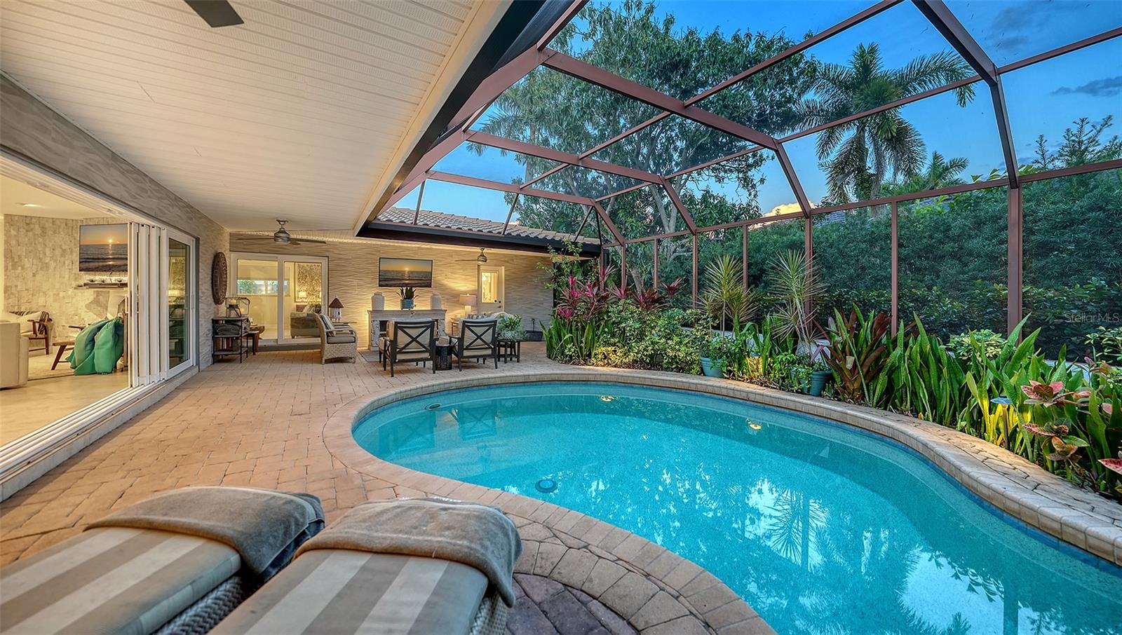 443 BIRD KEY DR, SARASOTA, FL — photo 44