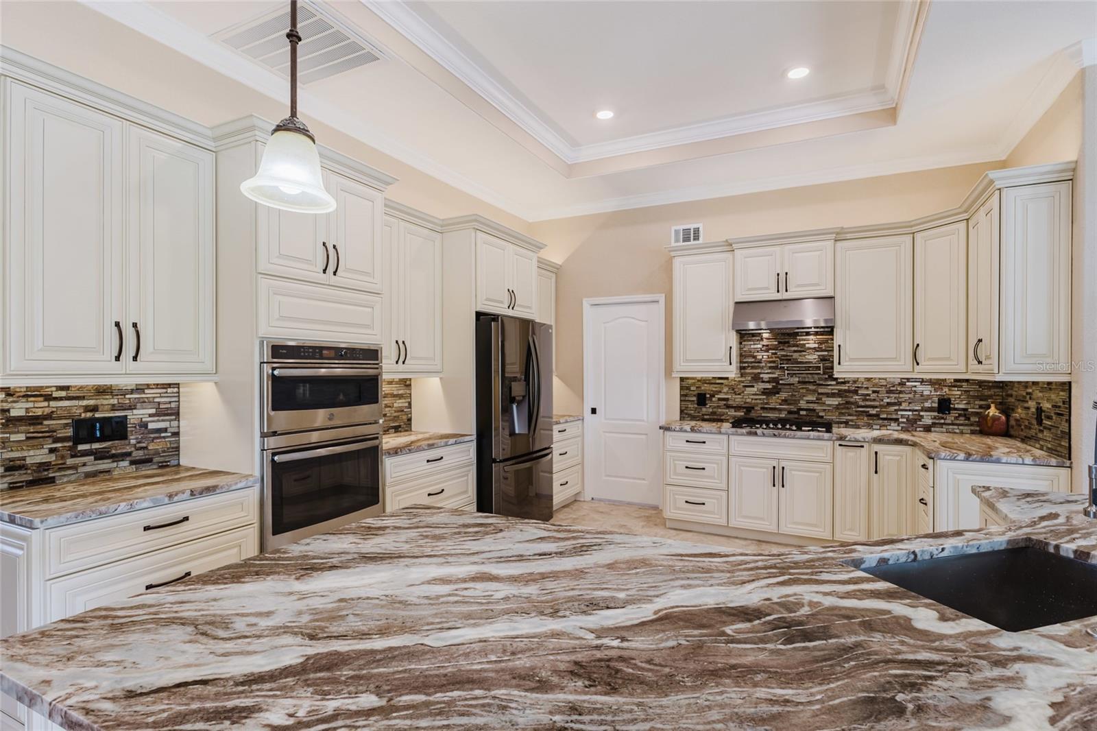 1900 NUREMBERG BLVD, PUNTA GORDA, FL — photo 2