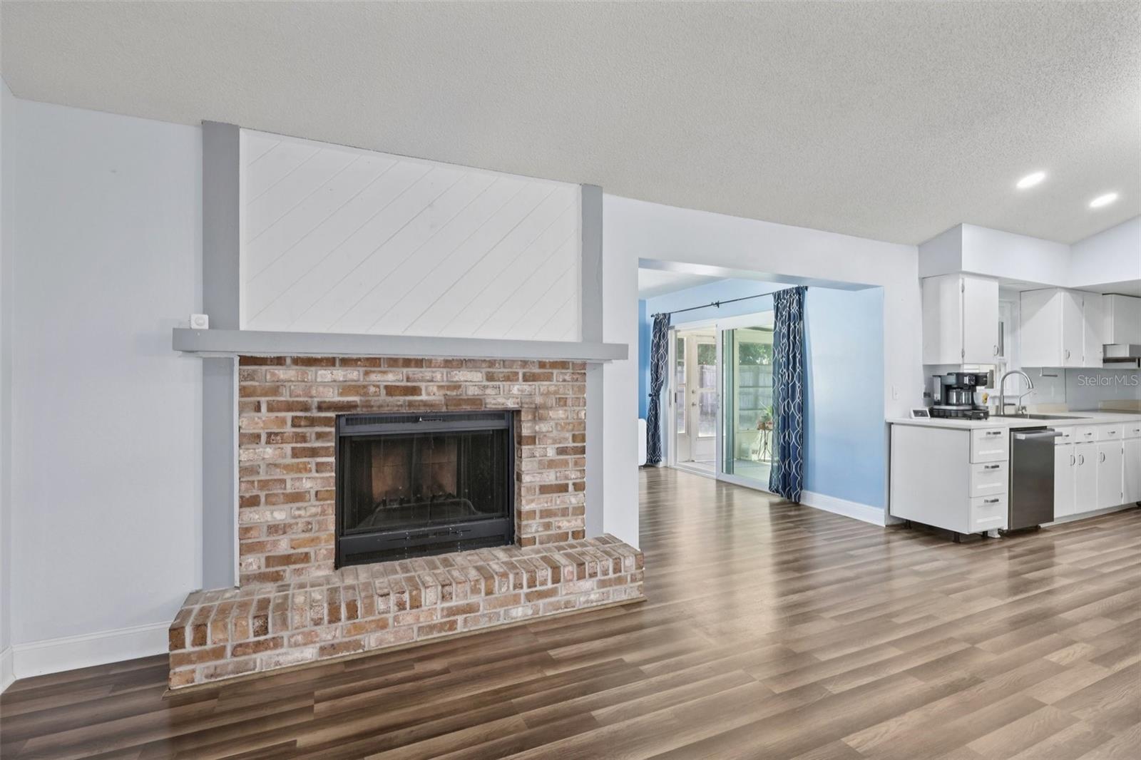 3613 COPPERTREE CIR, BRANDON, FL — photo 7