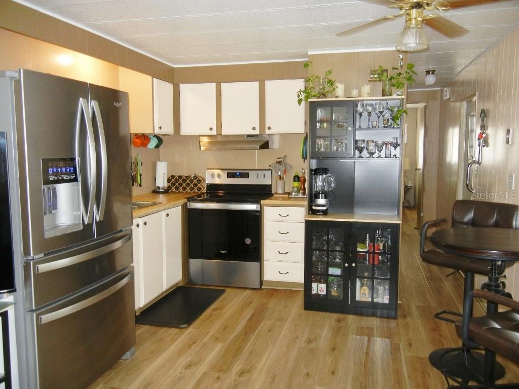 212 RUE DE PONT, TAVARES, FL — photo 9