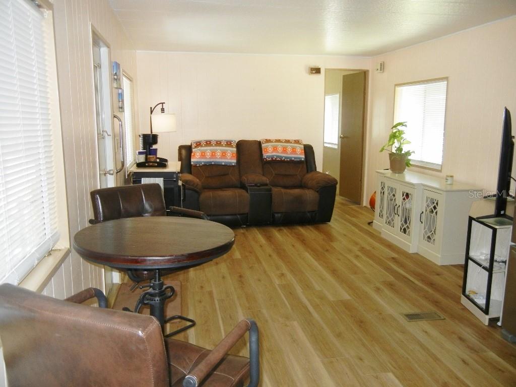212 RUE DE PONT, TAVARES, FL — photo 24