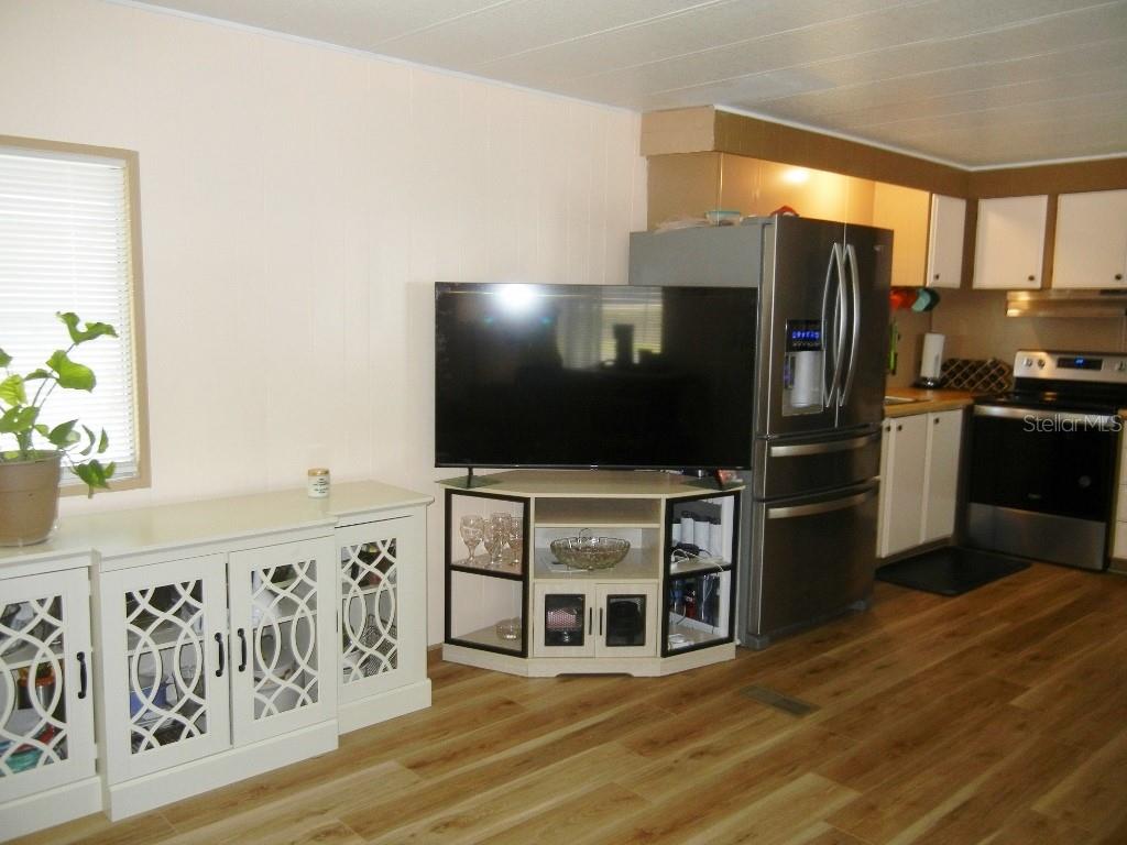 212 RUE DE PONT, TAVARES, FL — photo 30