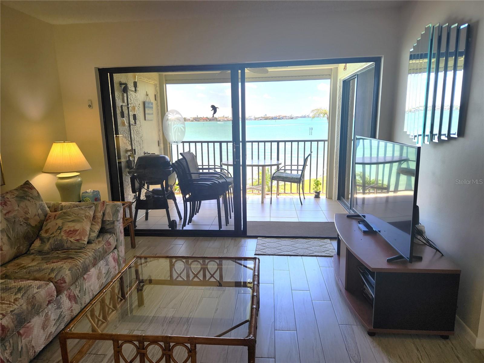 6287 BAHIA DEL MAR CIR #311, ST PETERSBURG, FL — photo 3