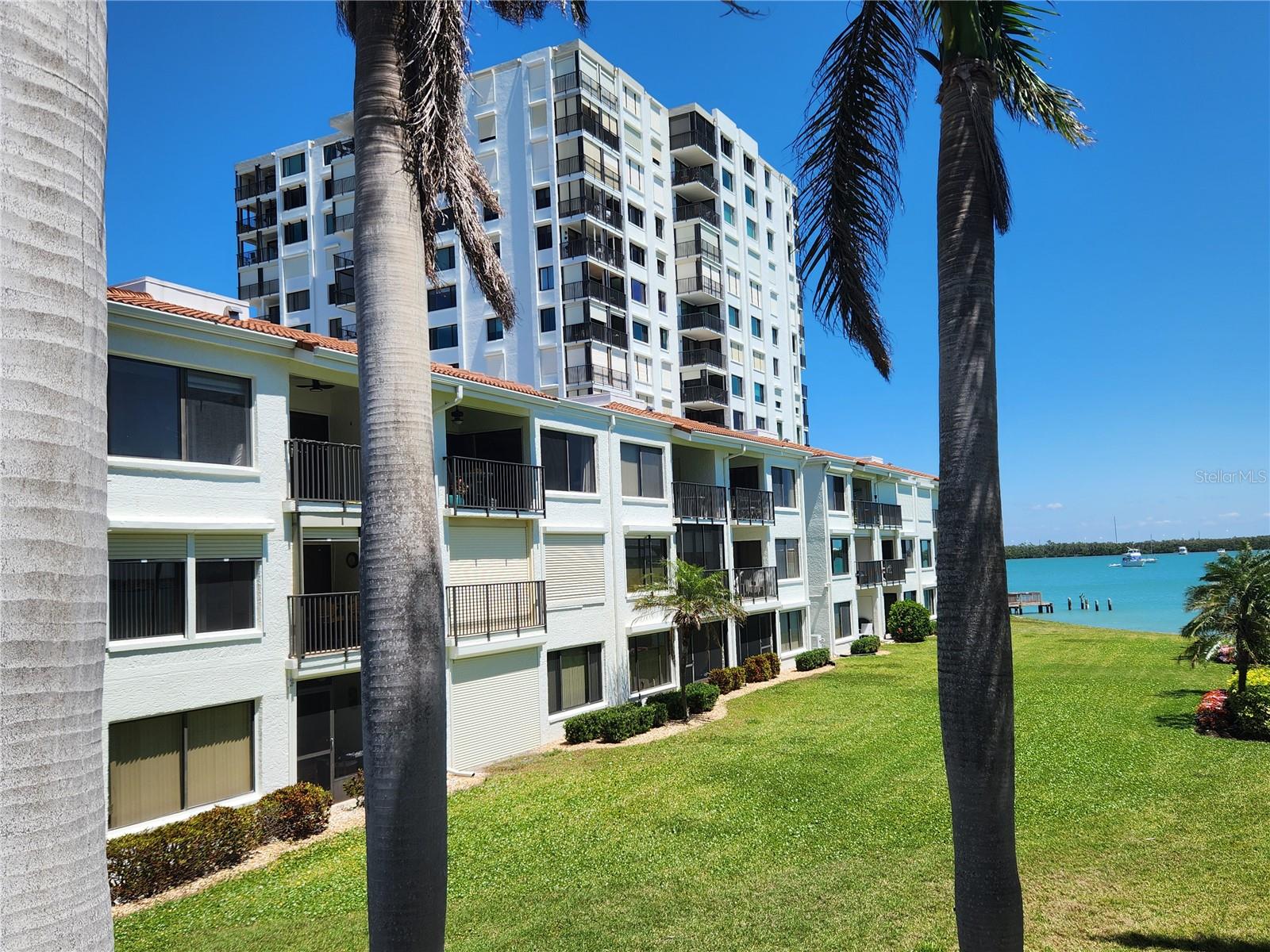 6287 BAHIA DEL MAR CIR #311, ST PETERSBURG, FL — photo 11