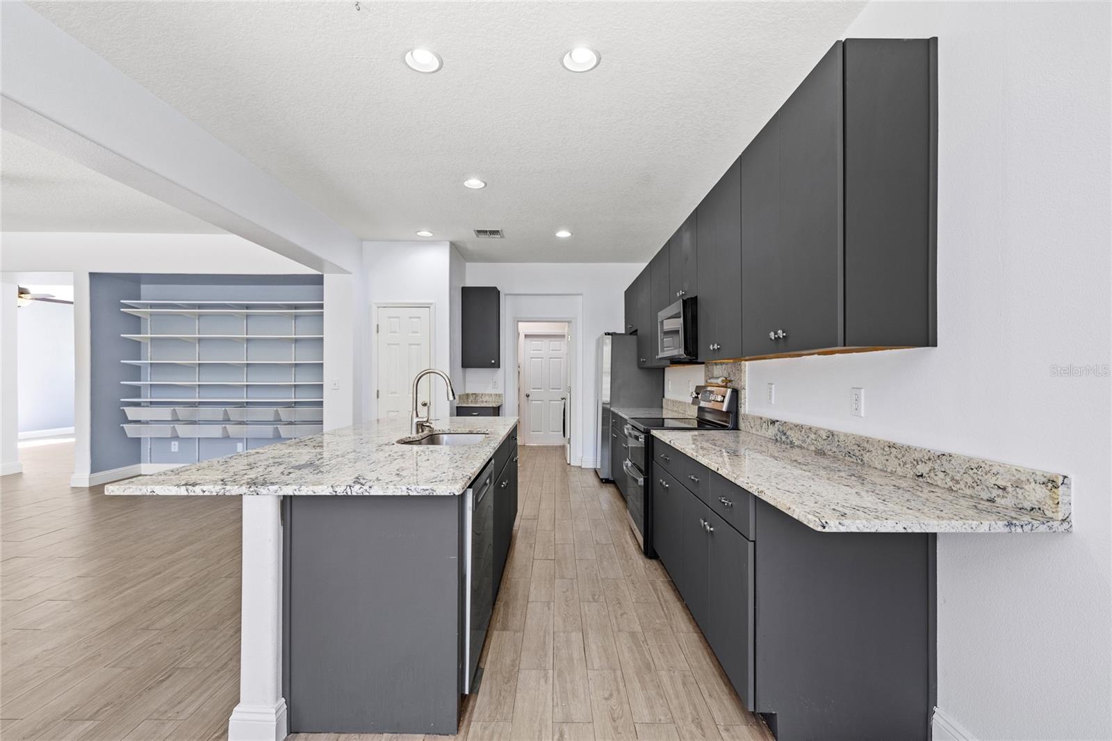 16943 SUNRISE VISTA DR, CLERMONT, FL — photo 9