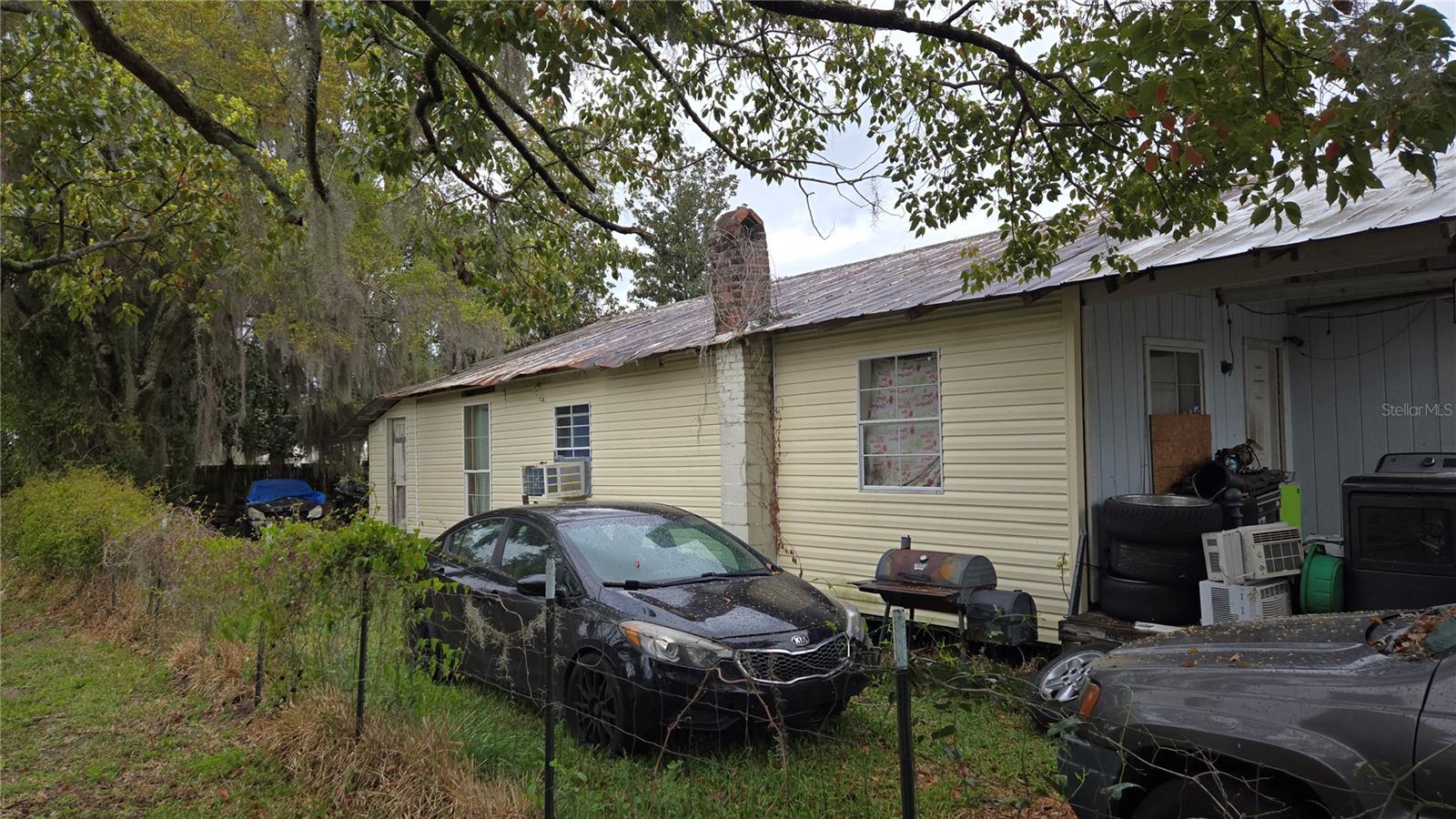 883 NE MAPLE LN, LAKE CITY, FL — photo 2