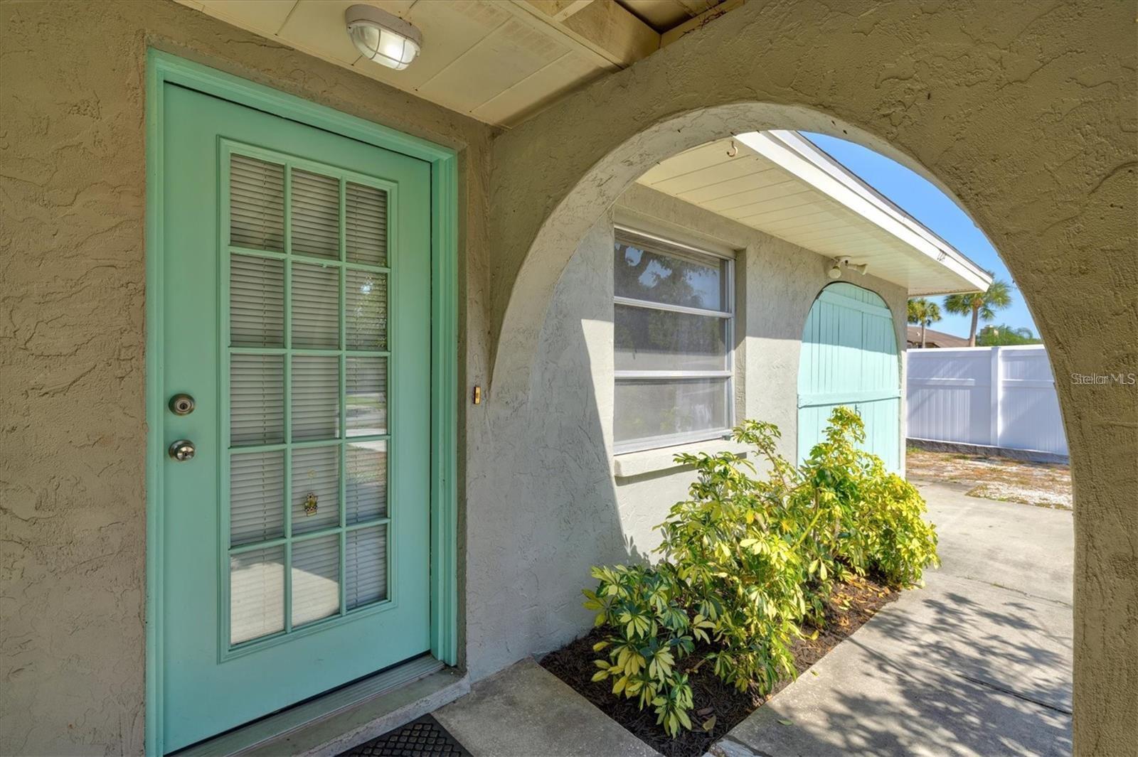 2214 MICHELE DR, SARASOTA, FL — photo 24
