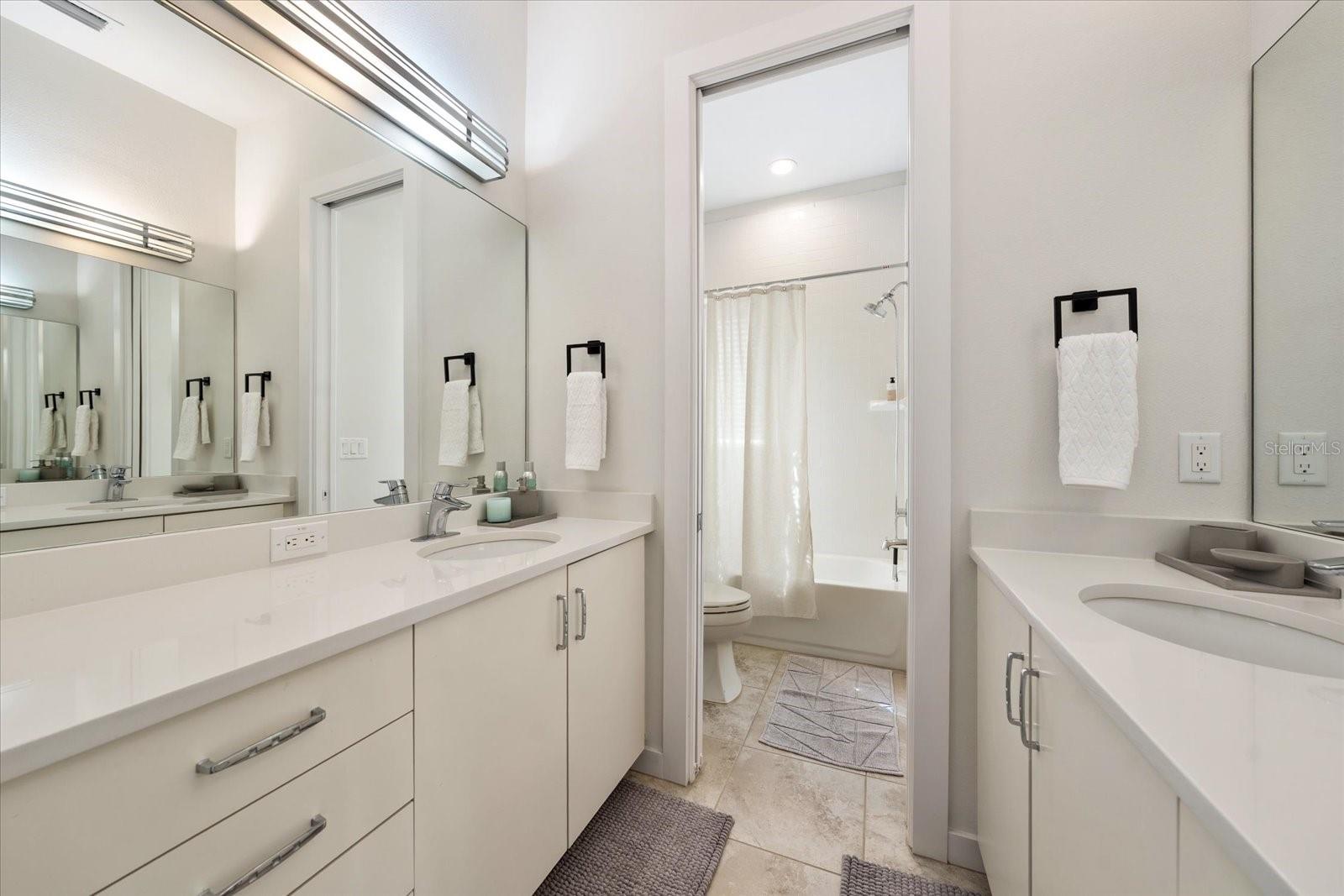 3901 W GRANADA ST, TAMPA, FL — photo 28