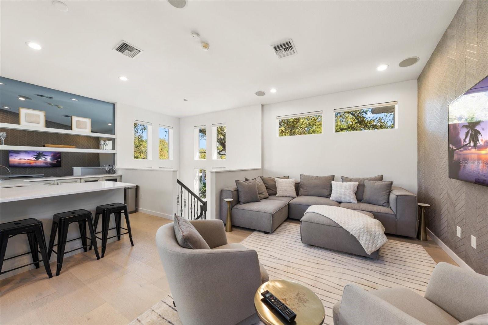 3901 W GRANADA ST, TAMPA, FL — photo 33