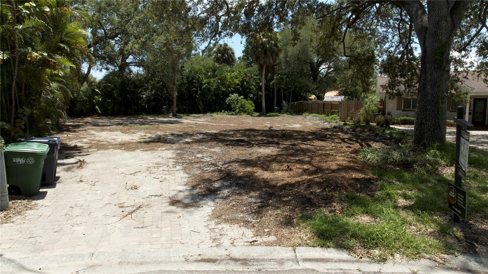 2311 S LILA LN, TAMPA, FL — photo 2