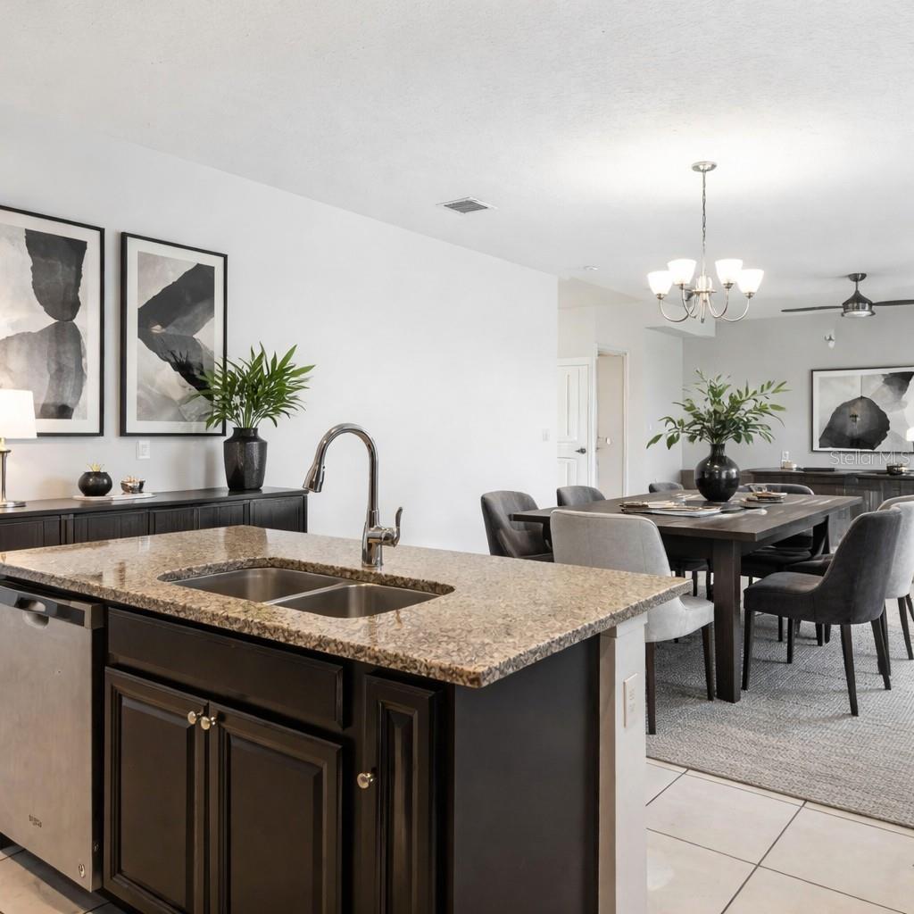 213 TRINITY RIDGE CIR, DAVENPORT, FL — photo 4