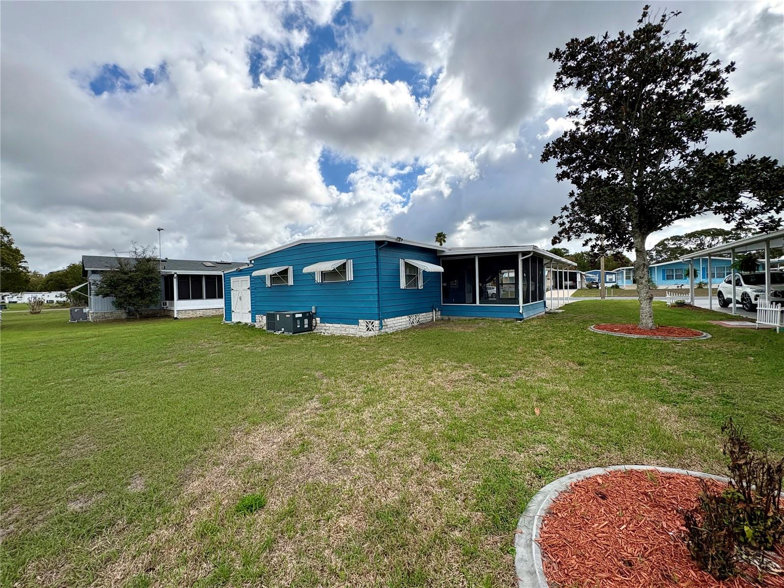 7481 FIRST CIRCLE DR, BROOKSVILLE, FL — photo 5