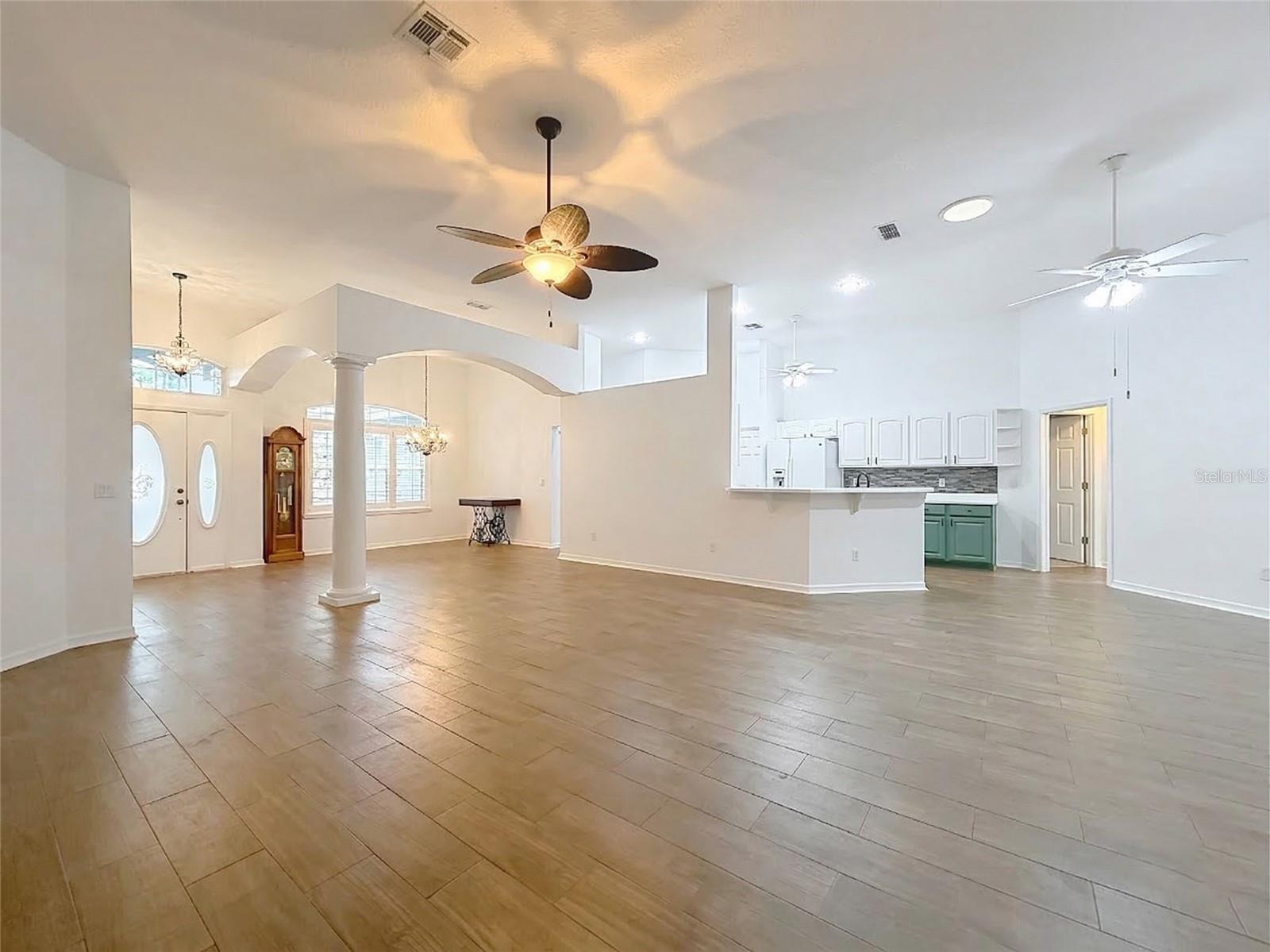 507 DOWLING CIR, LADY LAKE, FL — photo 16