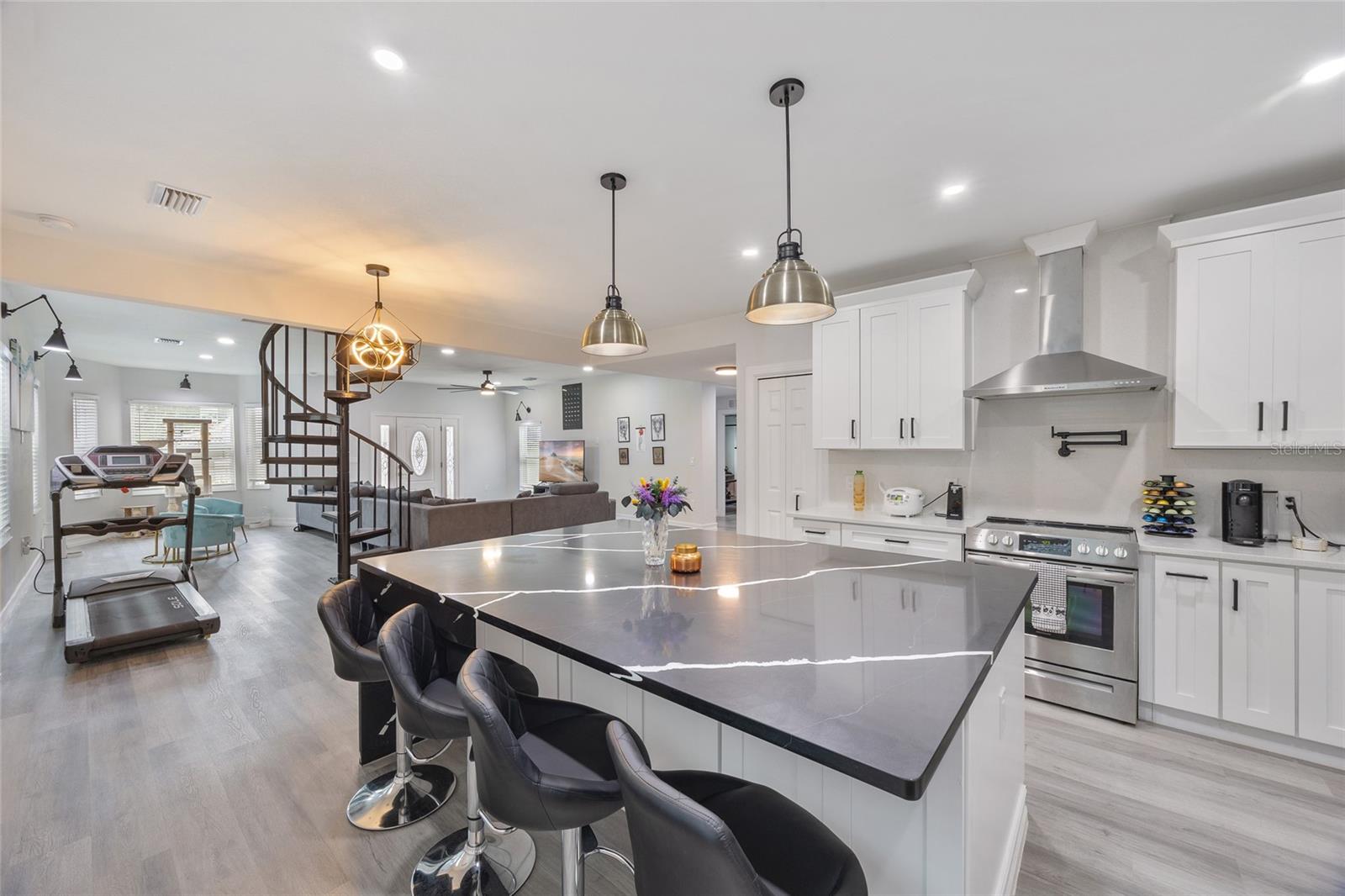 914 E NORTH BAY ST, TAMPA, FL — photo 10