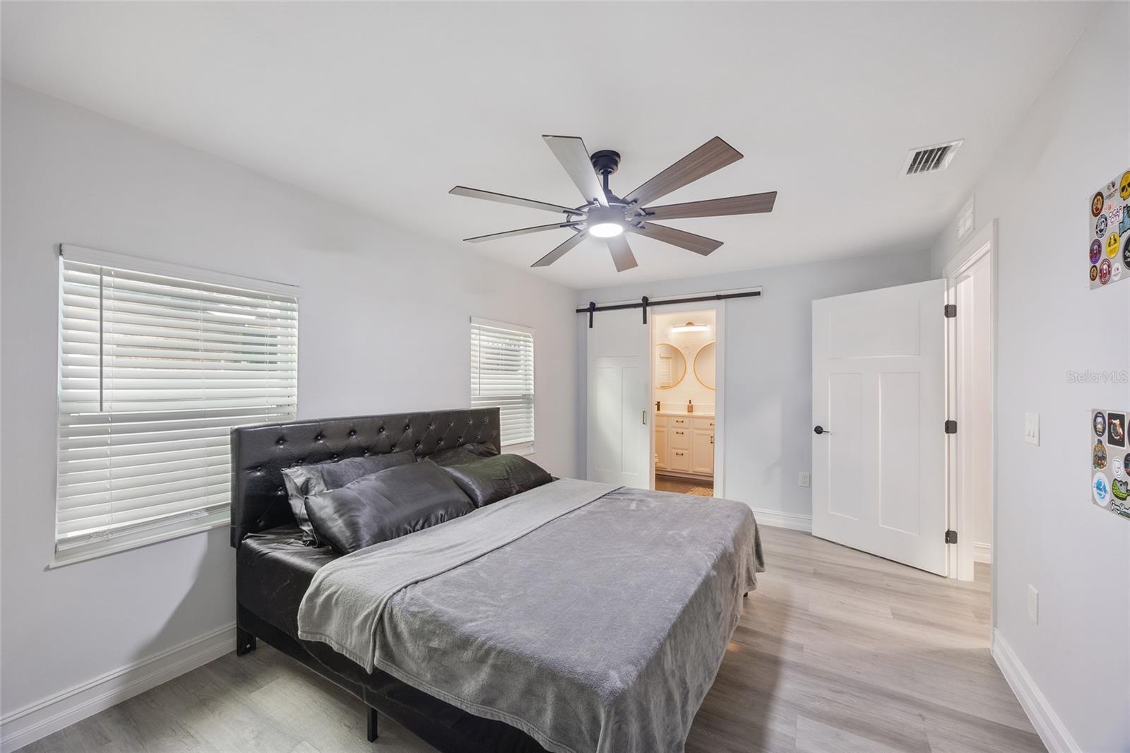914 E NORTH BAY ST, TAMPA, FL — photo 13