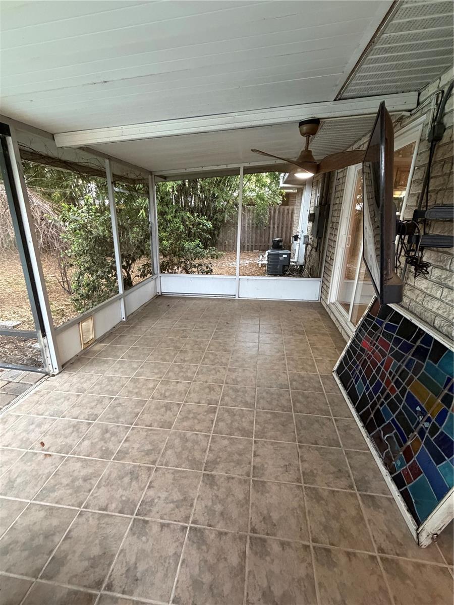 1413 ORANGE AVE, TAVARES, FL — photo 26