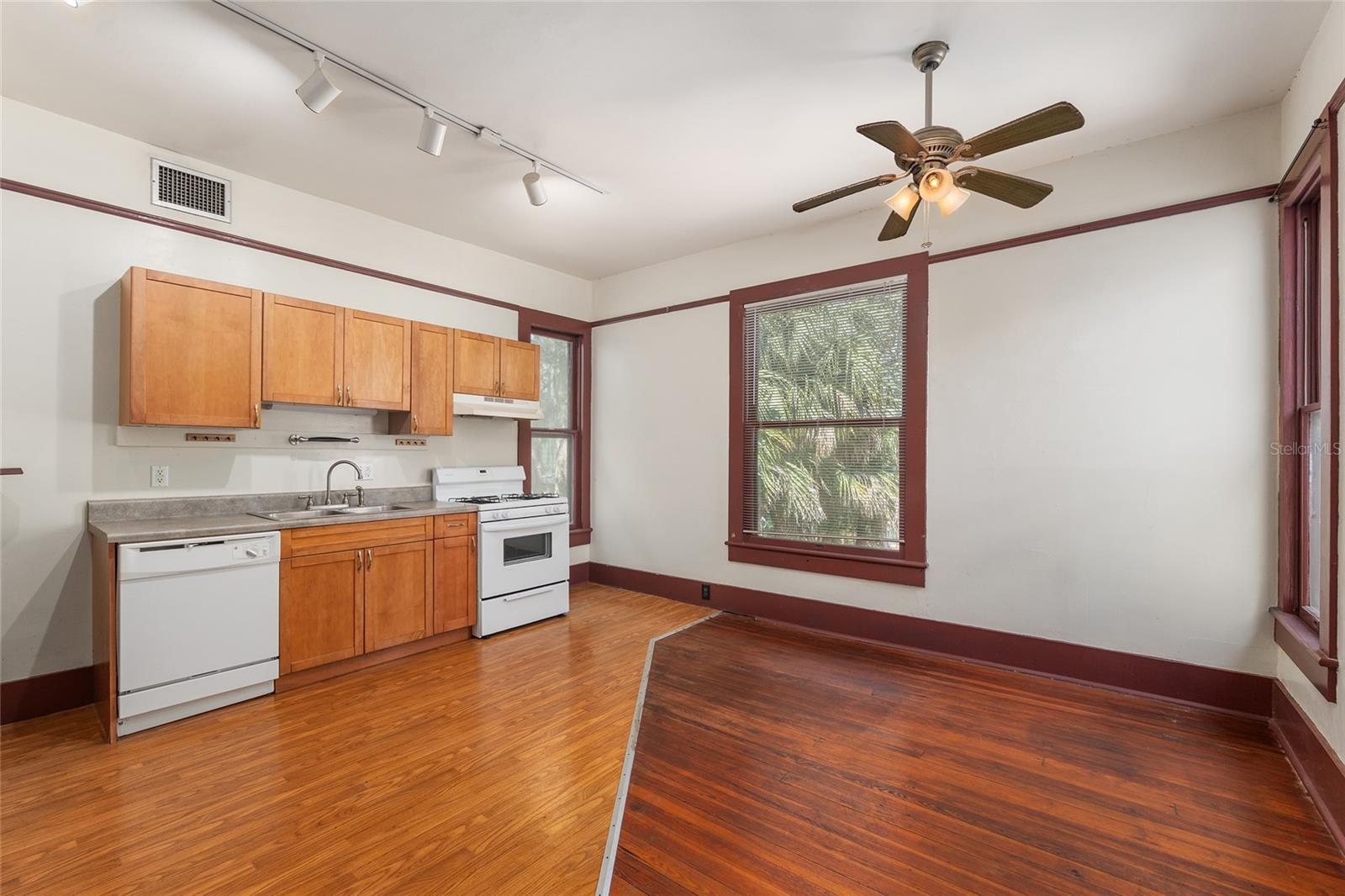 306 NE 3RD ST, GAINESVILLE, FL — photo 22