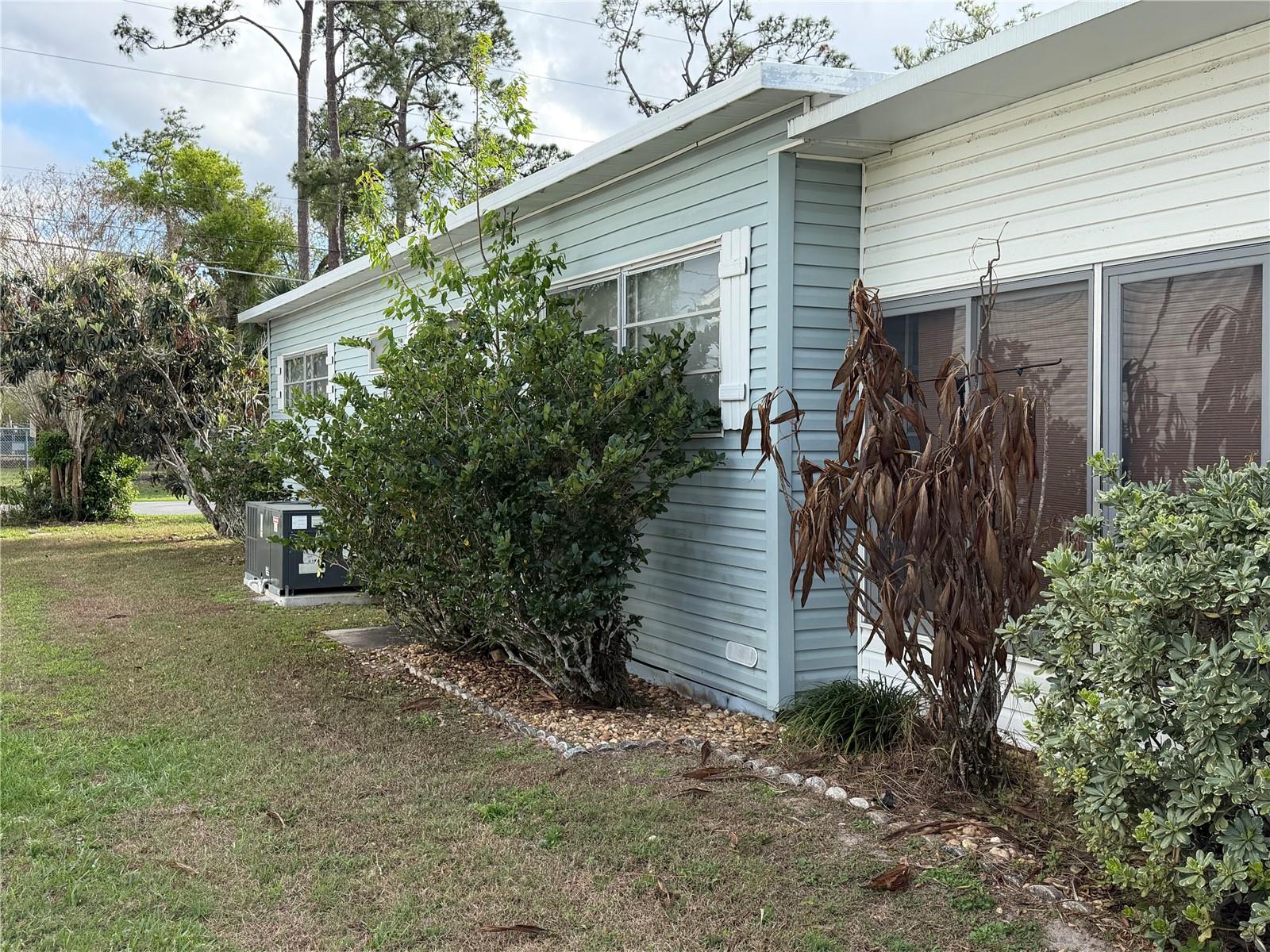 1023 CAPELLA DR, TAVARES, FL — photo 10