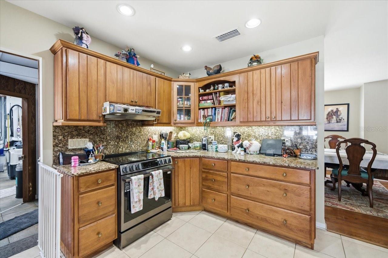 9449 ROBERTS RD, ODESSA, FL — photo 16